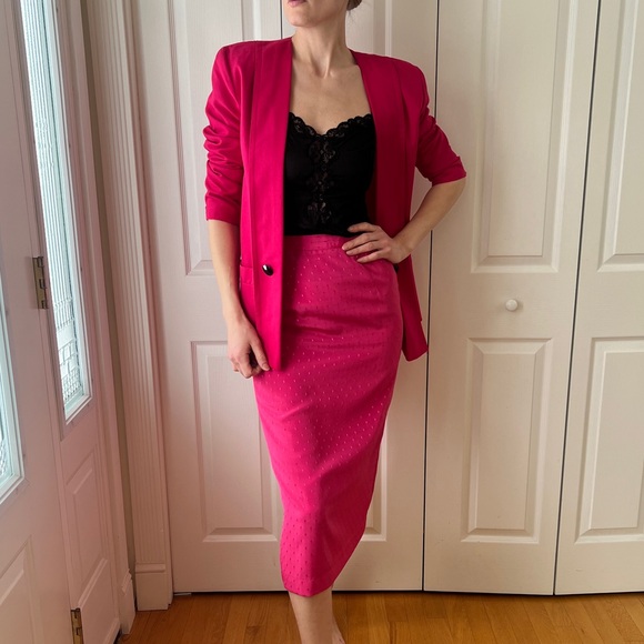 Simon Chang Hot Pink Highwaisted Pencil Skirt - Picture 5 of 6